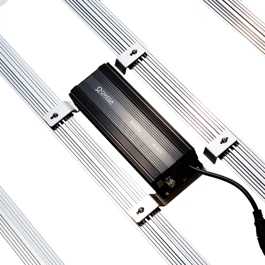 Omega Black 720w LED Grow Light 3.2 - Image 4